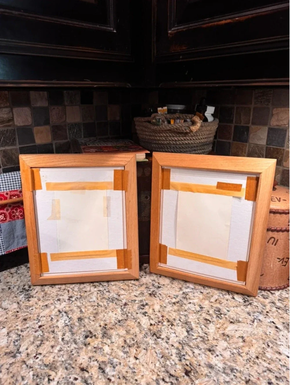 Pair of vintage flower pictures with frame